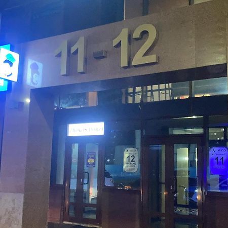 Уютная Квартира С Террасой В Сердце Столицы Leilighet Taldykol Eksteriør bilde